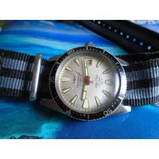 Technos Star Chief Diver 200m 30 Jewls S'70 Eta 2872