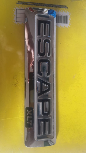 2008 - 2012 Ford Escape Xlt Emblema  8l84-7843156-aa Foto 6