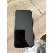 Celular iPhone 11