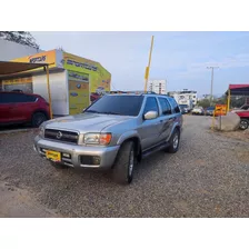 Nissan Pathfinder Se 2004