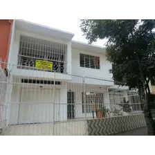  Gran Casa En Champañat De Dos Pisos, Venta - Cali