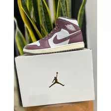 Air Jordan 1 Mid