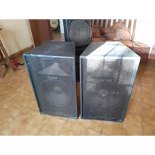 Parlantes Montarbo W152p 300w.