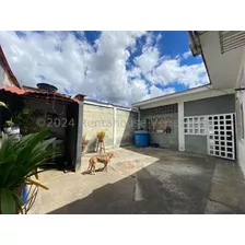 Casa En Venta En Calle Roscio, San Juan De Los Morros. 