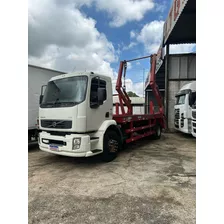 Volvo Vm 220 4x2 2p (diesel) (e5) 2013/2013