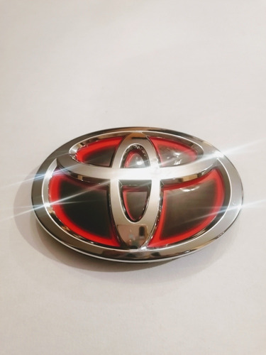 Emblema Parrilla Toyota Prius (rojo)  Foto 4