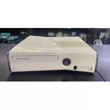 Xbox 360 Slim 04gb Lt Branco Kinect/ 01 Controle Sem Fio 