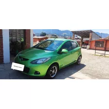 Mazda 2 Modelo 2008