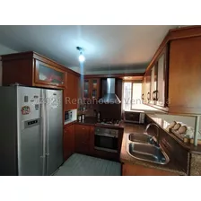 Marcos Gonzalez Vende Encantador Apartamento Zona Este Amoblado Barquisimeto - Lara #24-22711