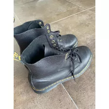 Dr. Martens Pascal