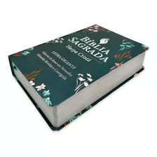 Bíblia Grande Harpa Cristã Popular Letra Gigante Floral Verde Escuro., De Cpad/sbb. Editora Cpad, Capa Dura, Edição 2023 Em Português, 2023