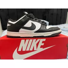 Tênis Nike Dunk Low Panda