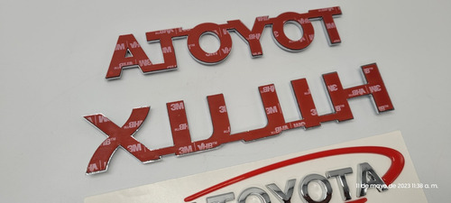Toyota Hilux Vigo Emblemas Y Calcomanias X 4 Foto 6