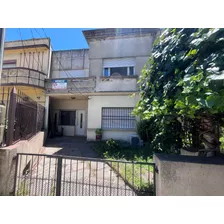 Venta Casa Ph | Sobre Bvr Artigas | 3 Dormítorios 