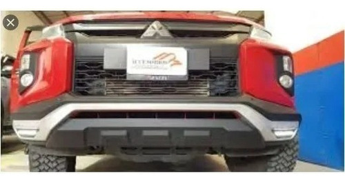 Bumper Led Skit Play Defensa Mitsubishi L200 2020-2022 Foto 3