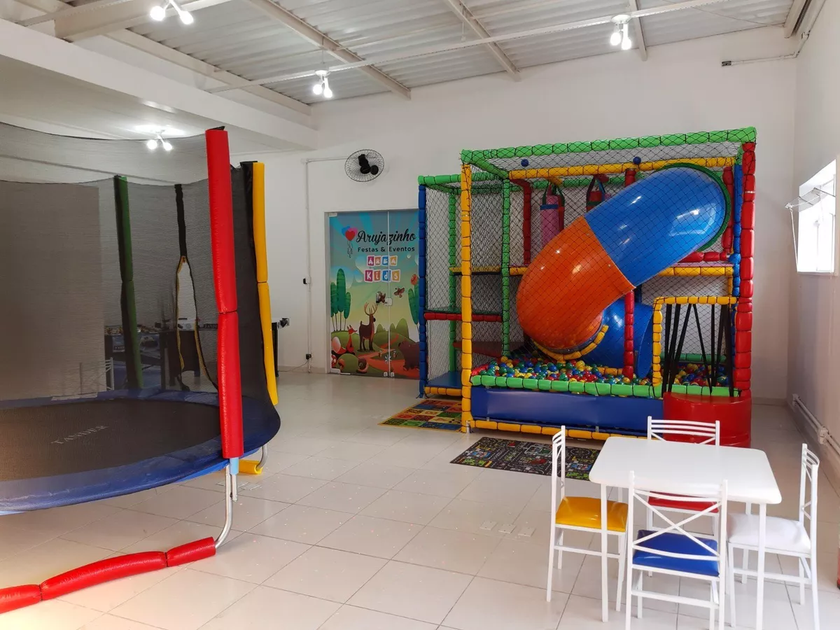 Salão De Festas Infantil  Em Arujá