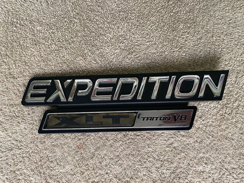 Emblema Ford Expedition Xlt Triton V8 Original Foto 2