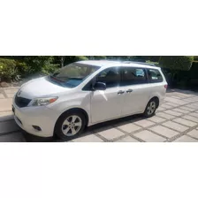 Toyota Sienna Ce 2015