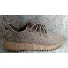 Tenis adidas Yeezy 350 Oxford Tan. 