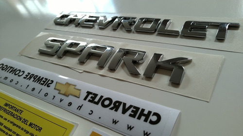 Chevrolet Spark Emblemas Y Calcomanias  Foto 3