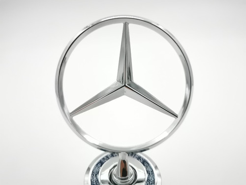 Emblema Para Cofre Mercedes Benz, Color A Elegir  Foto 2