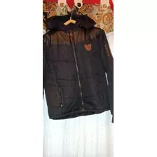 Campera Negra De Hombre Talle M Con Aplicación En Cuerina 