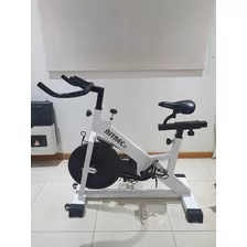 Bicicleta Fija Nitrec Para Spinning Color Blanca 