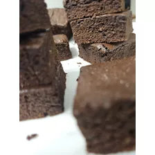 Kit Festa De 20 Brownies Sem Lactose E Sem Glúten 5×5