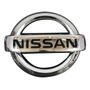 Emblema Insignia Logo  Nissan 12,5x10,5cm + Adhesivo Trasero Nissan Qashqai