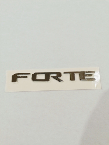 Emblema Letra Kia Forte Foto 2