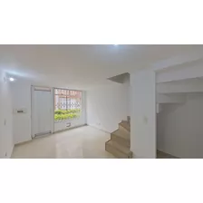 Vendo Casa Remodelada En El Conjunto Residencial Bosque De Las Américas, Cuenta Con Hermosa Cocina Equipada, Amplios Espacios Con Iluminaación Natural, Adquiere Esta Bella Casa De Contado O Credito 