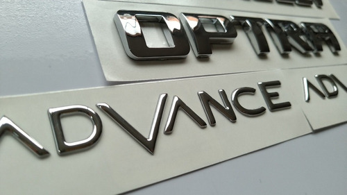 Set De Emblemas  Chevrolet Optra  Foto 3