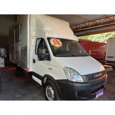 Iveco Daily 35s14 C/ Baú - Ano: 2019