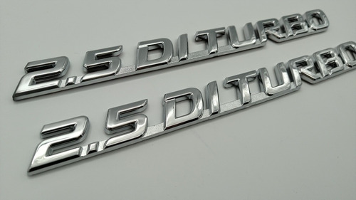 Mazda Bt50 Emblemas Laterales  Foto 3