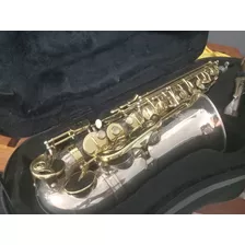 Sax Alto Quasar (seminovo)