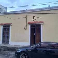 For Rent Local De Oficina Con Recepcion En La Zona Colonial De 60 Metros Solar Abierto Y 2 Baños 