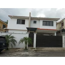 Casa En Venta Residencial Villa Isabel, Próximo A La República De Colombia. De Oportunidad 