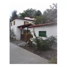 Linda Casa Lote En Venta En Santa Fe De Antioquia -excelente Ubicación
