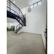 Apartamento Tipo Penthouse Con Terraza En Venta En Serralles En Venta, Proximo Sectores Como Naco Y Piantini