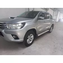 Toyota Hilux 2016 3.0 Cd Srv Tdi 171cv 4x2 - B3