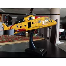 Helicóptero De Colección Agusta Westland Canada Metálico