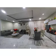 En Venta Casa Moderna En El Trigal Norte Valencia, Calle Cerrada