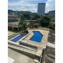 Apartamento De Dois Dormitórios - Vila Belmiro 