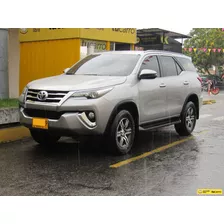 Toyota Fortuner 2.7 Mid 4x2