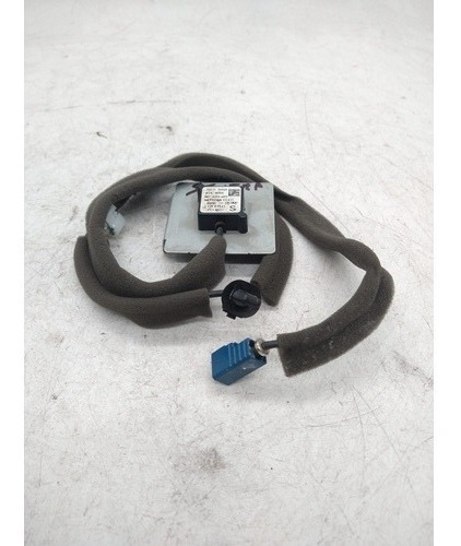 Antena Gps Radio Nissan Versa 2013 A 2019 Original  Foto 2