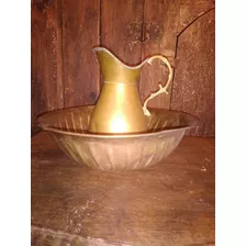 Gomil/jarra Com Bacia Em Metal Dourado. Arte Sacra