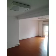 Apartamento En Alquiler De Cuatro Dormitorios Y Dos Baños En Aguada Oficinas O Vivienda