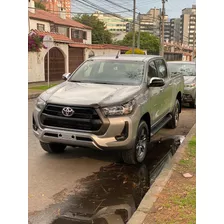 Toyota Hilux 2024 2.4 Diésel 4x4