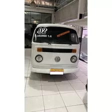 Vw/kombi Furgão - 1.6 - Branca - 2002 - Isotérmica