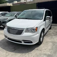 Chrysler Town & Country 3.6 Limited At